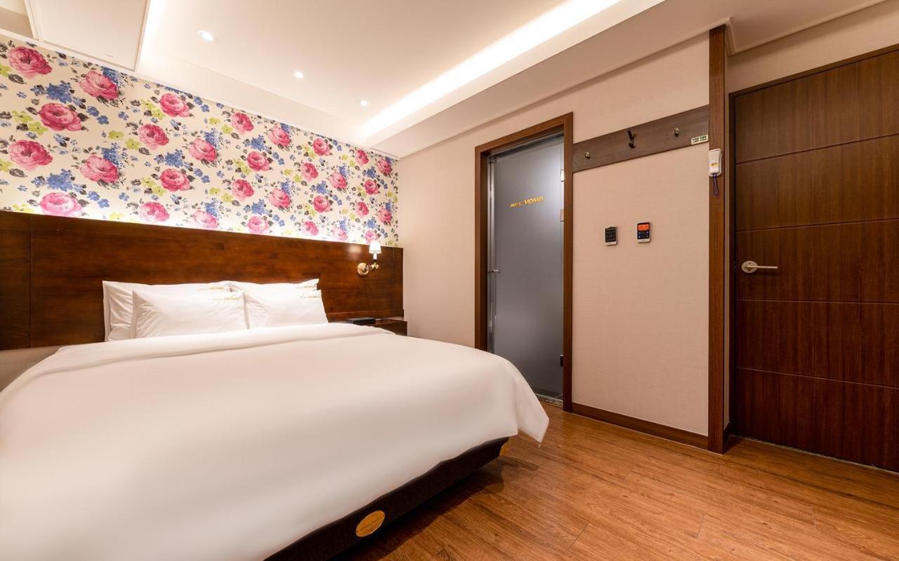 בוסאן Hotel Momo מראה חיצוני תמונה